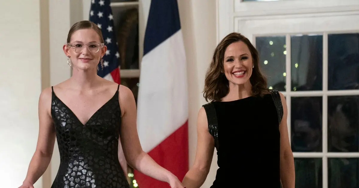 EXCLUSIVE: Jennifer Garner Pushing Daughter Violet Affleck, 19, for Political Stardom After Speech About Long-Term Effects of COVID-19 Goes Viral