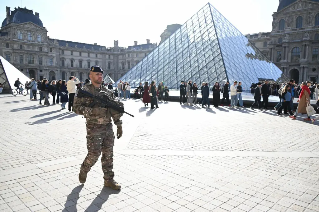 Louvre heist suspect's trial in a separate case postponed due to high media profile