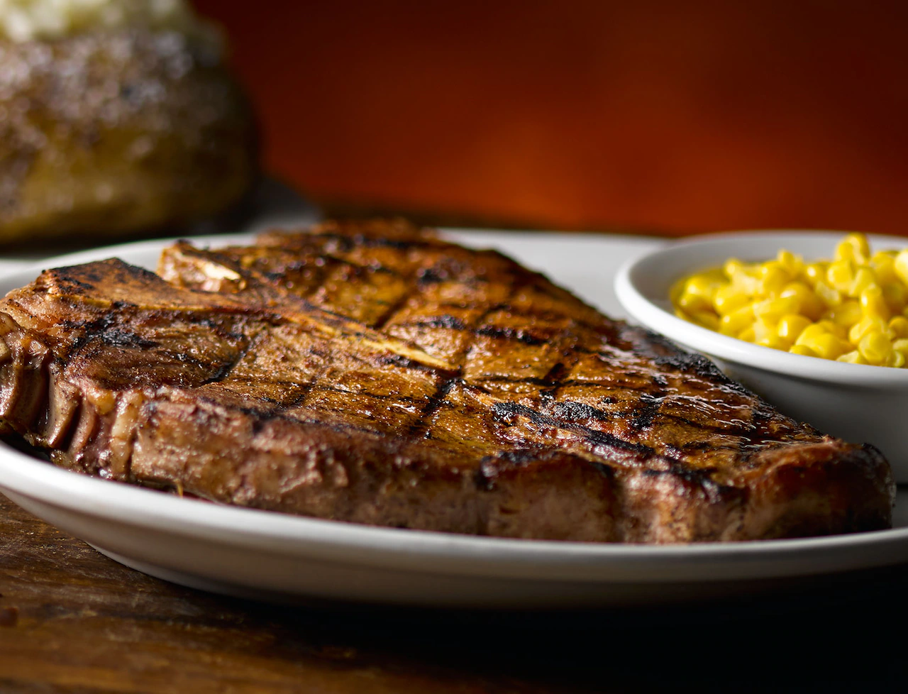 Iconic steakhouse that closed 600-plus locations is planning a comeback