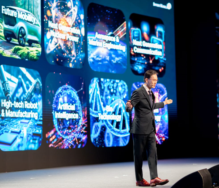 Seoul Summits conclude with focus on AI, advanced industries