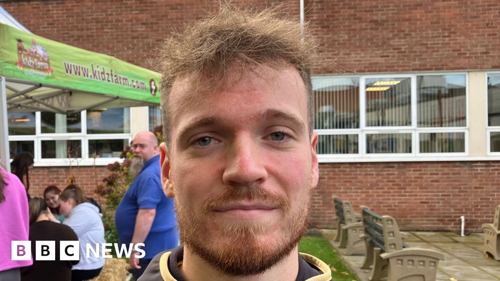 Students flock to pet animals for their mental health