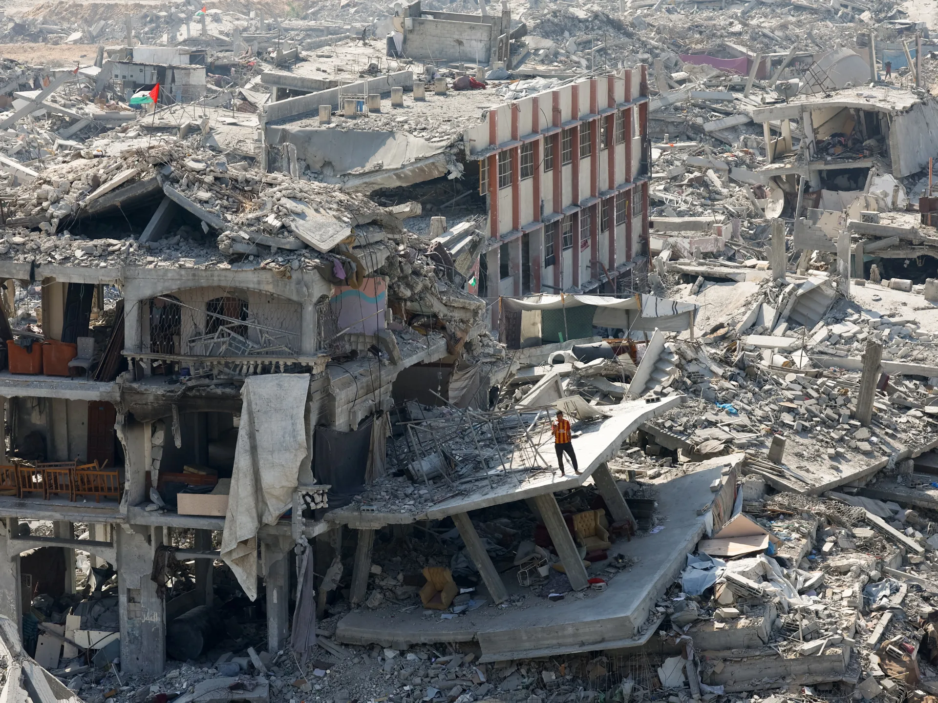 Live: Israeli air attacks, shelling, demolition campaign hit southern Gaza