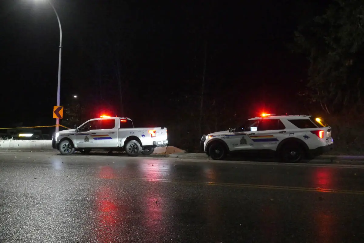 Emergency responders leave Revelstoke homeless camp to province