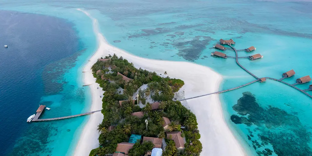 Maldives: Paradise soon to be lost-BBC 2004