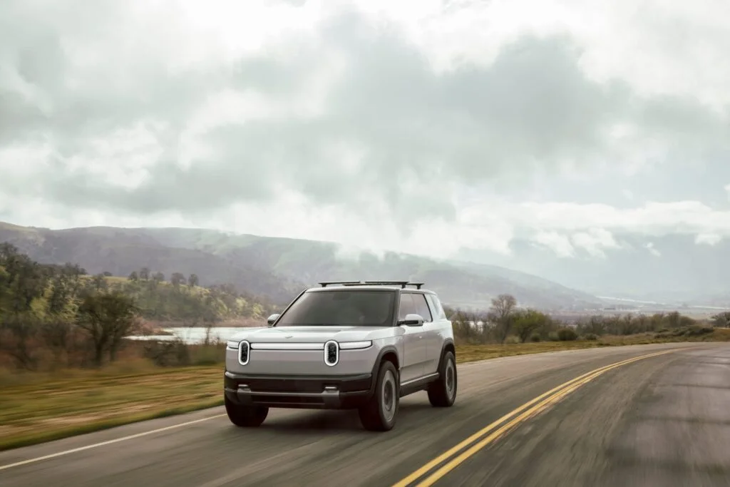 Rivian Q3 Highlights: Revenue Beat, R2 On Track For 2026