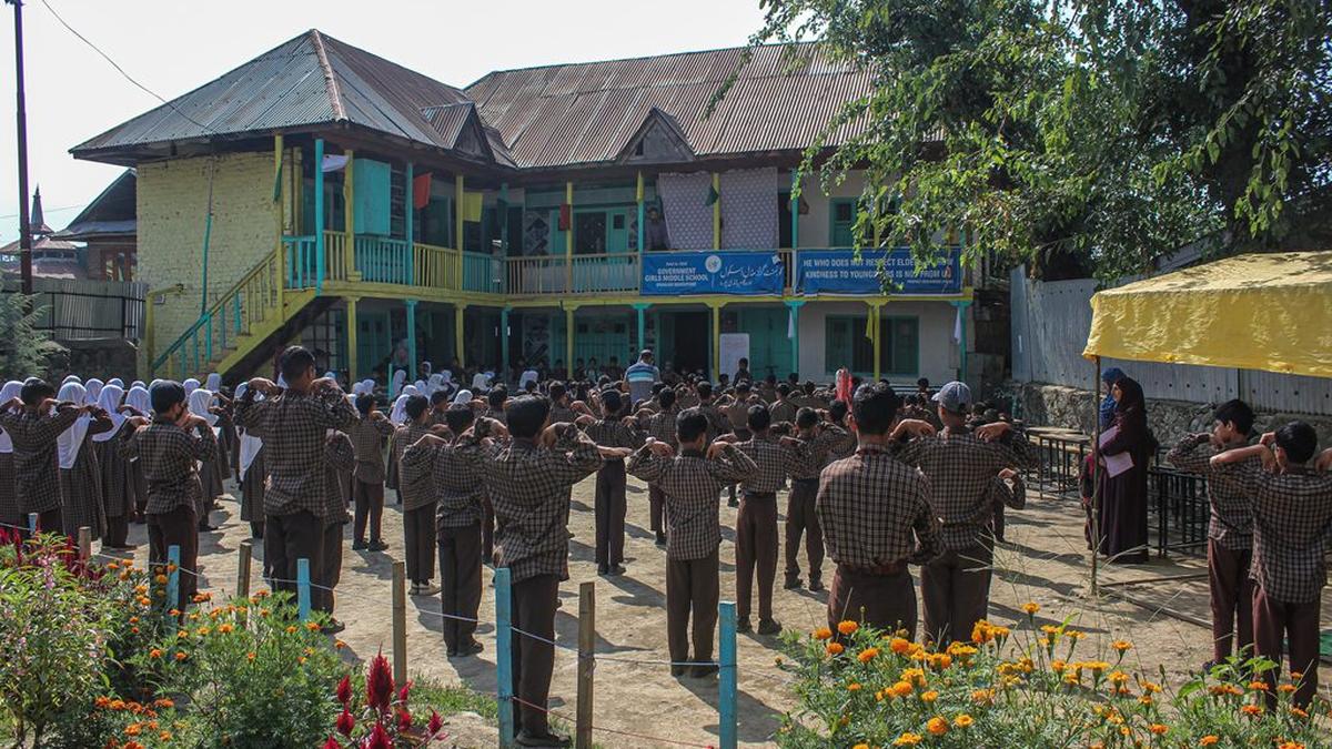 One teacher’s mission revives a forgotten school in Kashmir’s Bandipora