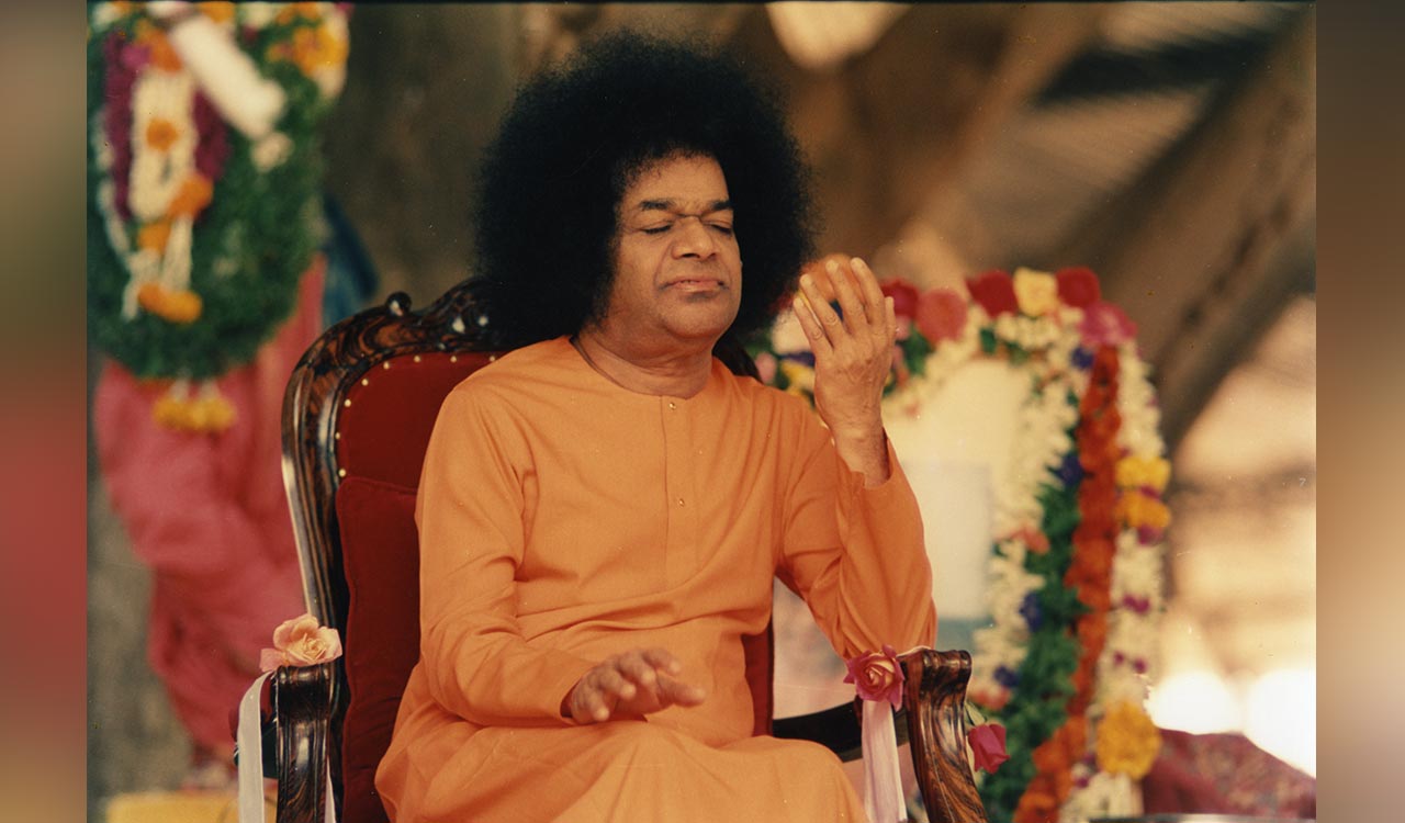 Devotees from 140 nations to converge in Puttaparthi for Sathya Sai Baba’s centenary