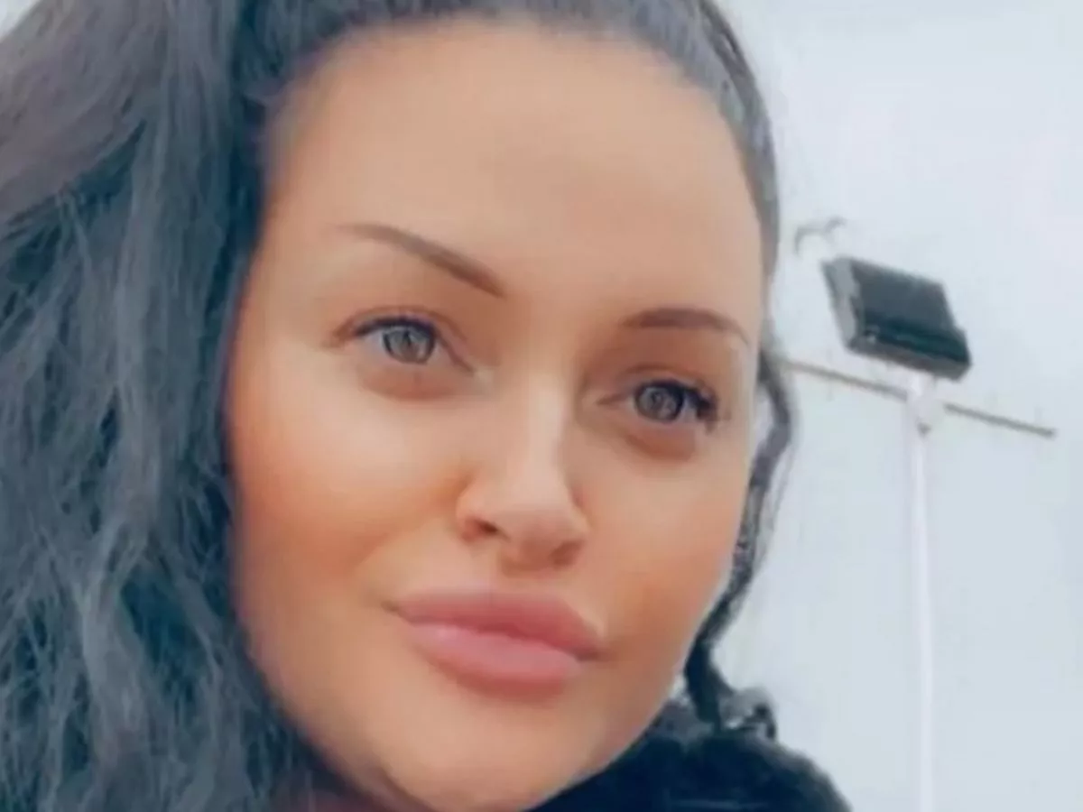 I'm on Universal Credit - keep trolling me because it means more cash in the bank