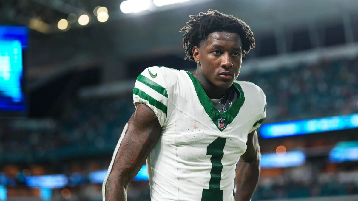 Jets, Cowboys make most of NFL trade deadline, Ohio State ranked No. 1 in CFP Top 25