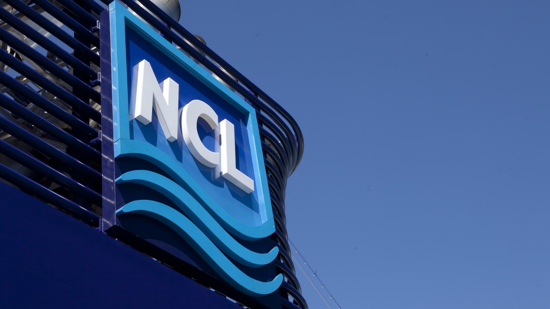 UBER, HTZ, NCLH, YUM, PLTR