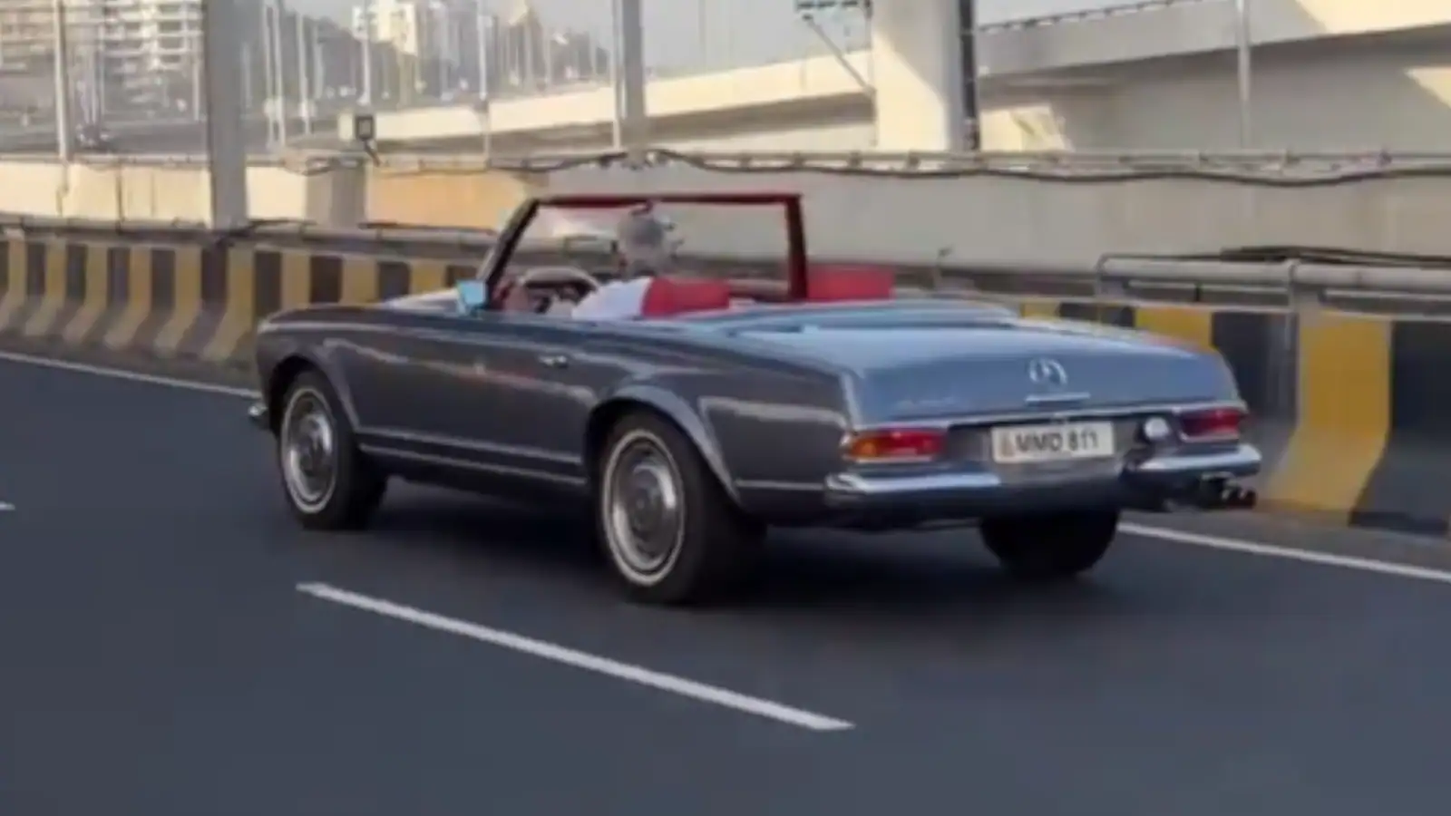 ‘That’s An Unmarried Parsi Uncle’: Man Ruling Mumbai Coastal Road In Vintage Mercedes Is A ‘Love You Zindagi’ Moment