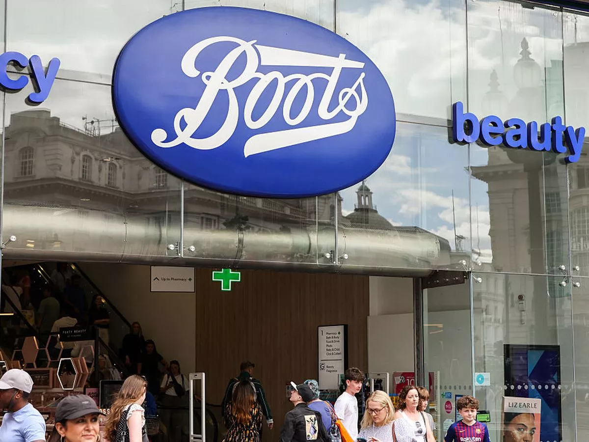 Boots sale cuts £38 serum that 'fights wrinkles' and 'irons laughter lines' to £10