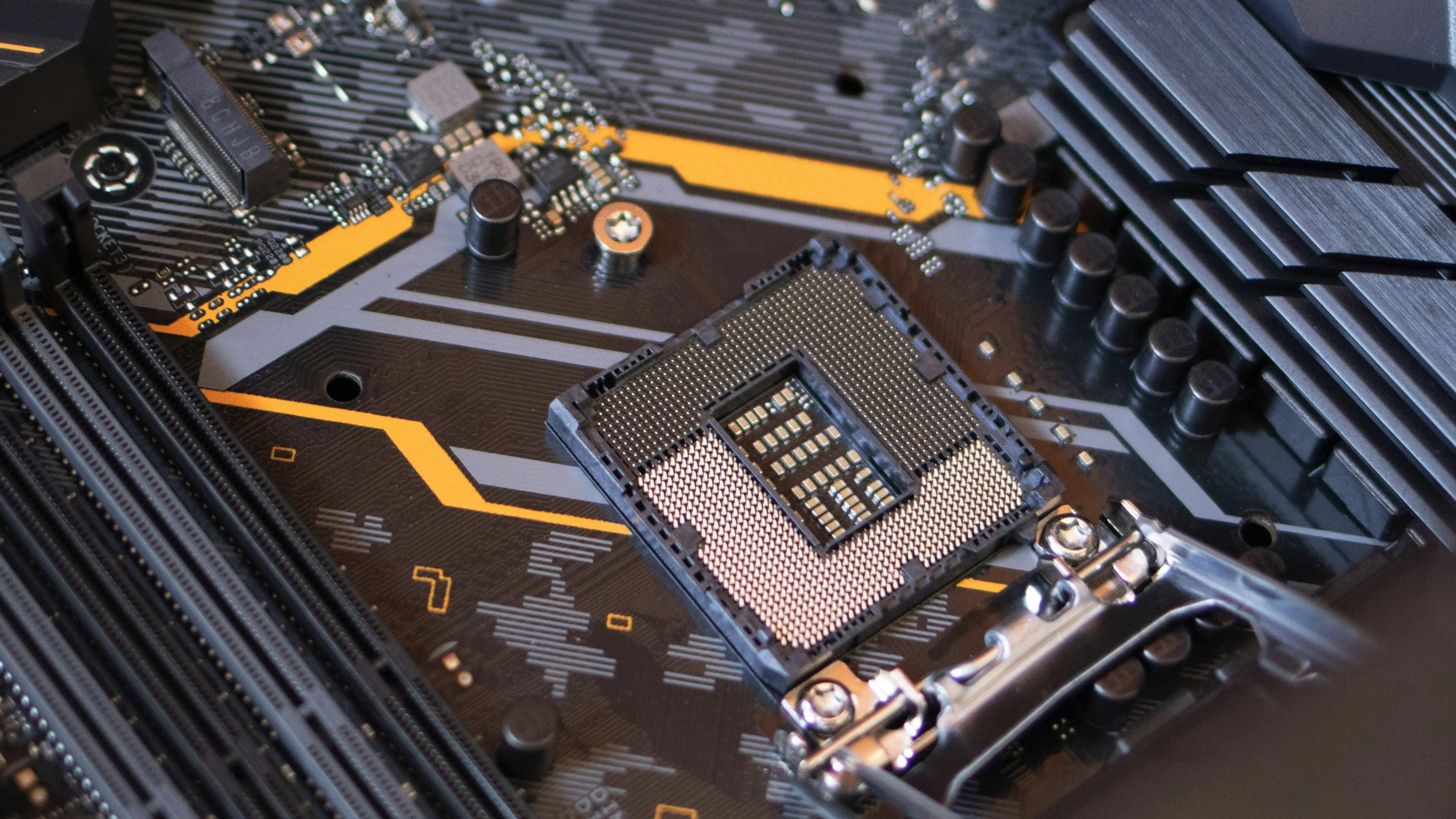 China Bans Foreign AI Chips From State-Funded Data Centres