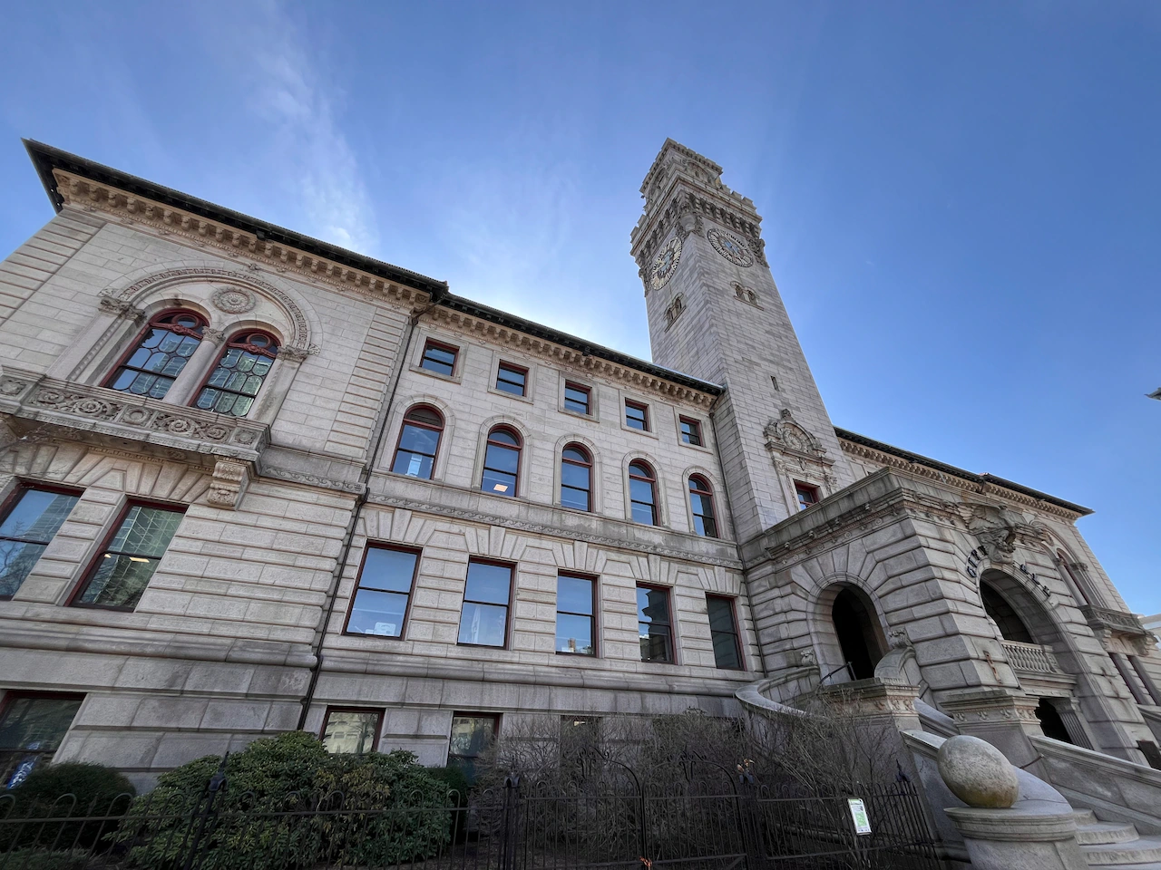 Worcester voters approve measure for colleges to invest endowments in city