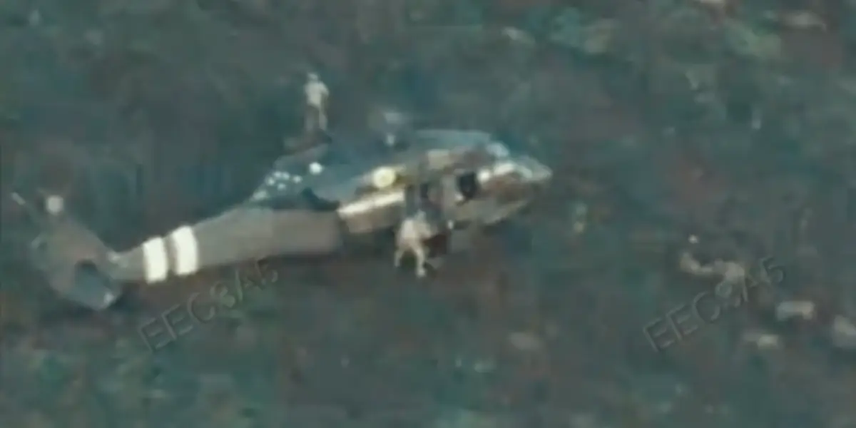 Video Shows Special Ops Black Hawk Raid Into Ukraine's Fiercest Fight