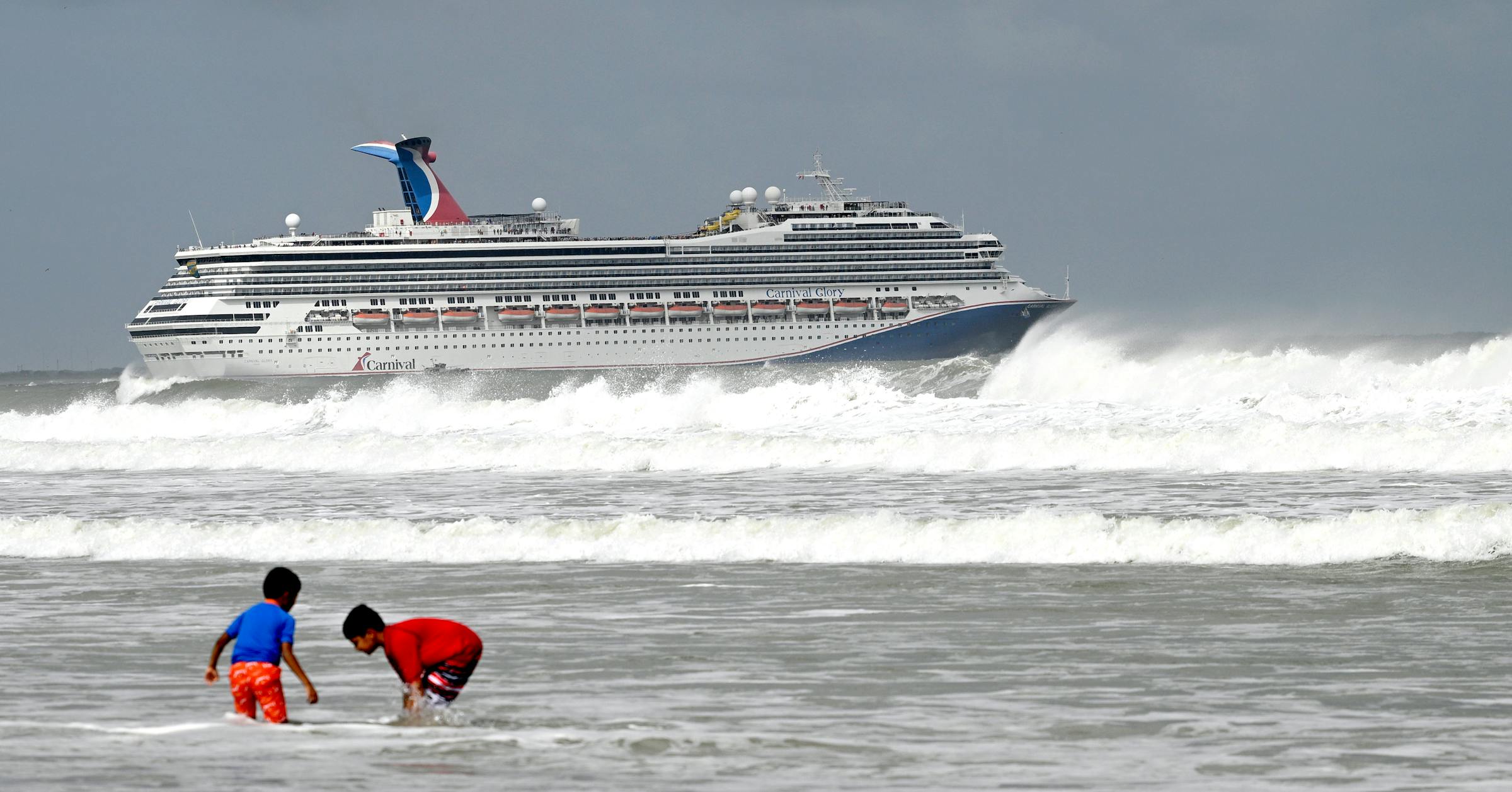 Troubleshooter: Carnival charges $500 cancellation fee that wasn’t mentioned