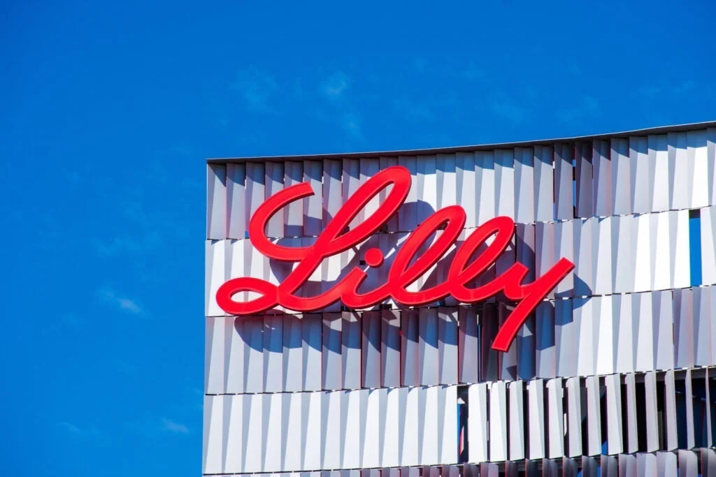 Eli Lilly, Novo Nordisk Stocks Rise on Reported $149 Obesity Drug Deal with White House
