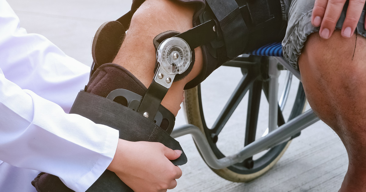 Understanding ACL Tear Symptoms, Recovery, and Prevention