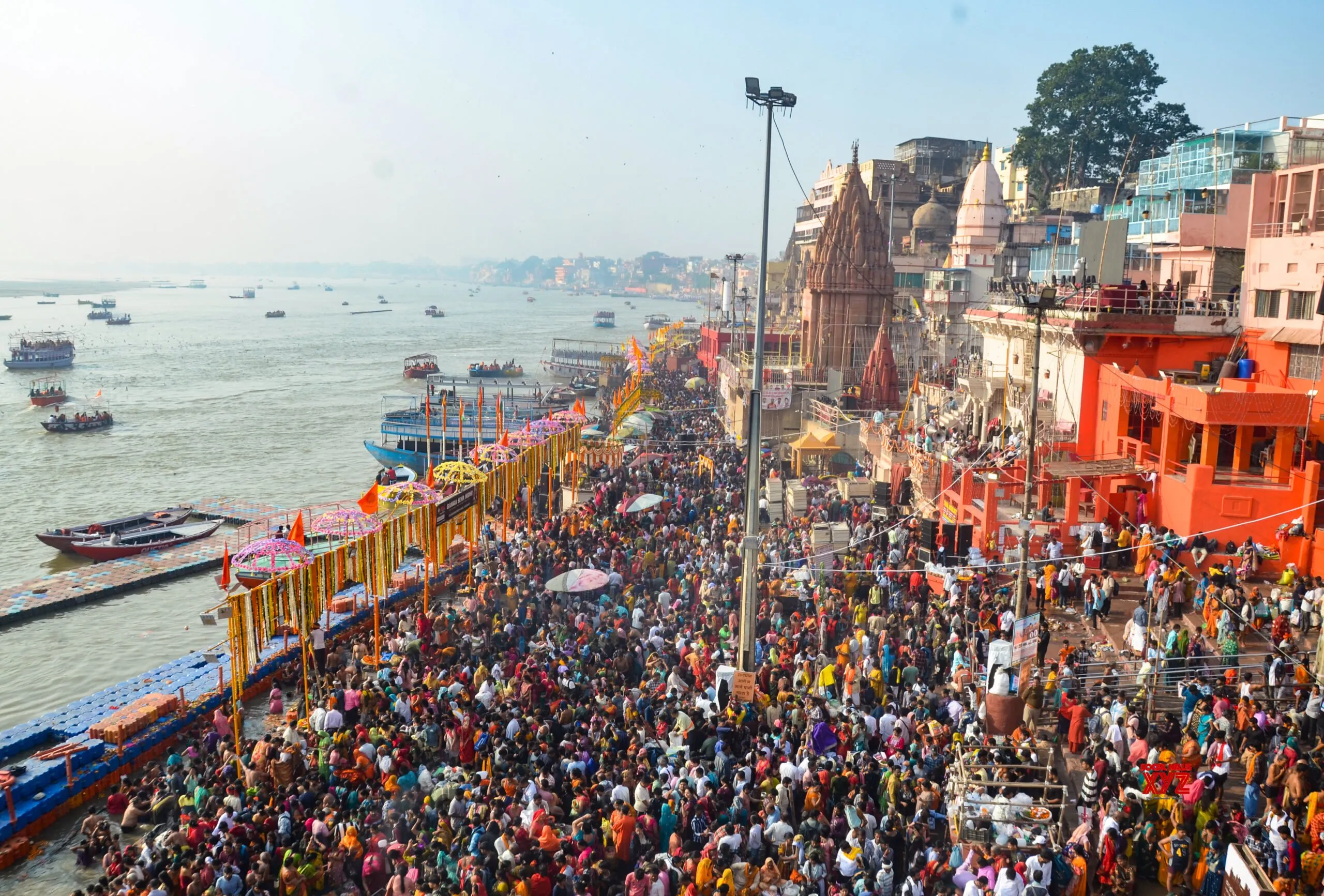 Varanasi: Devotees throng Dashashwamedh Ghat #Gallery