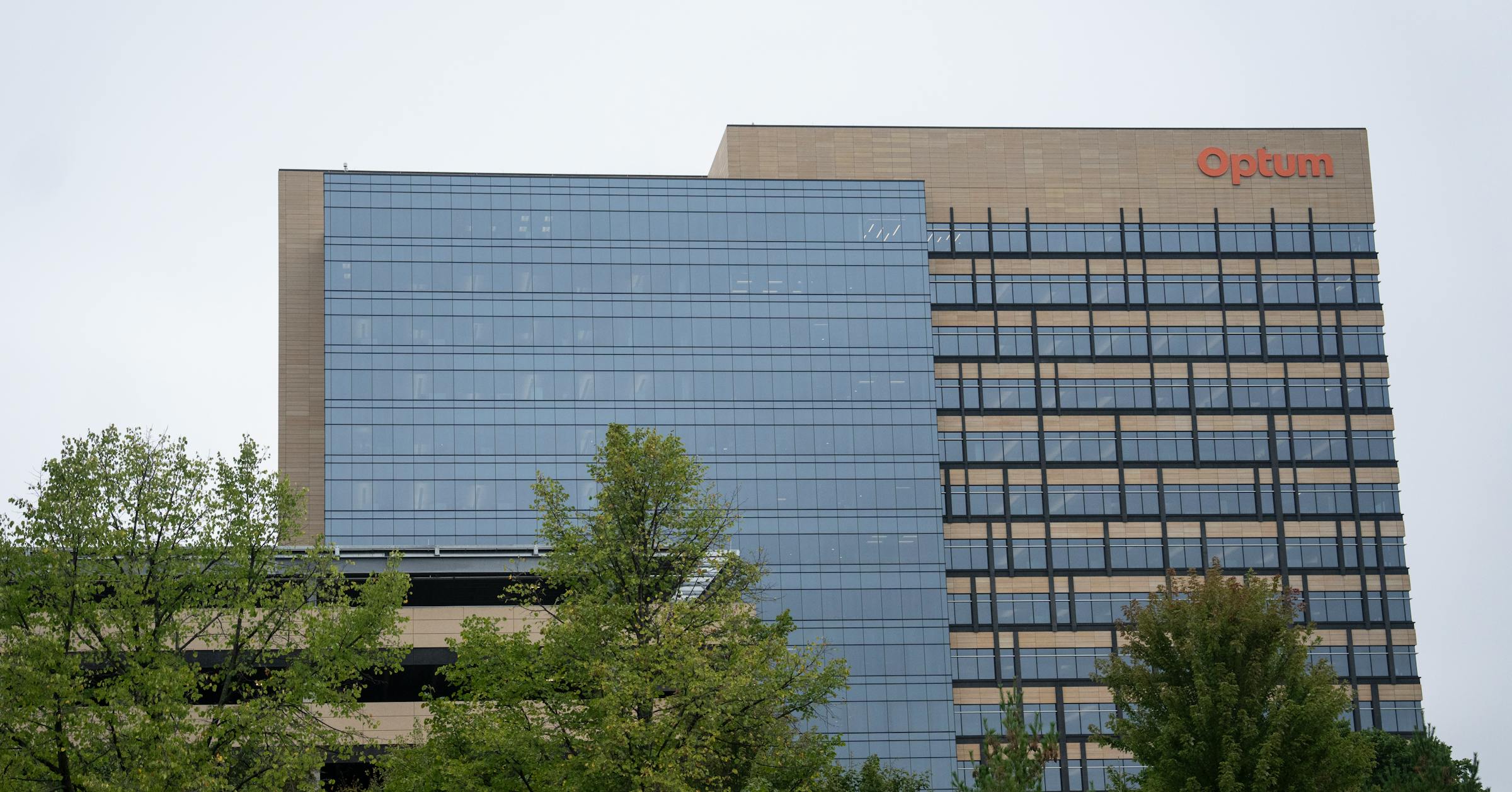 Minnesota’s UnitedHealth closes 16 clinics, lays off 572 in N.J.