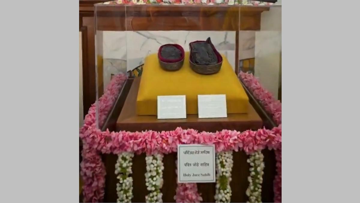Sacred Sikh reliquary journeys from Delhi to Patna after more than 300 years