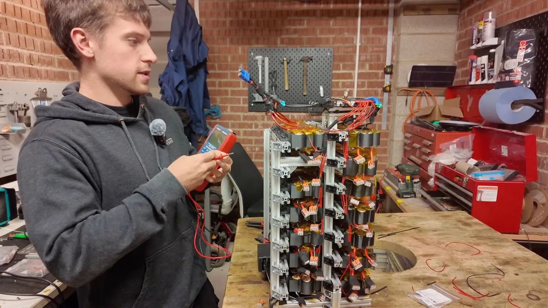 grid power wall from 500 used vape batteries