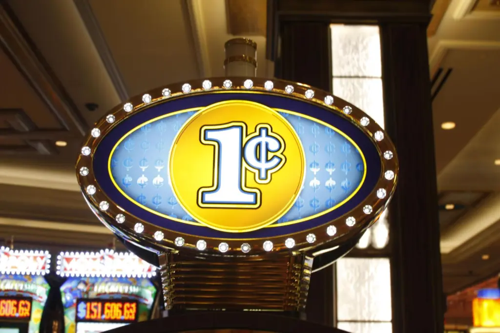 How will casinos handle the decommission of pennies?