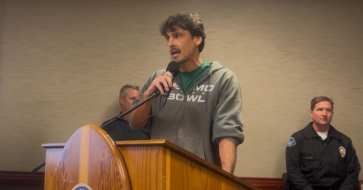 Federal judge maintains bulk of Kluwe's lawsuit against school district and writer