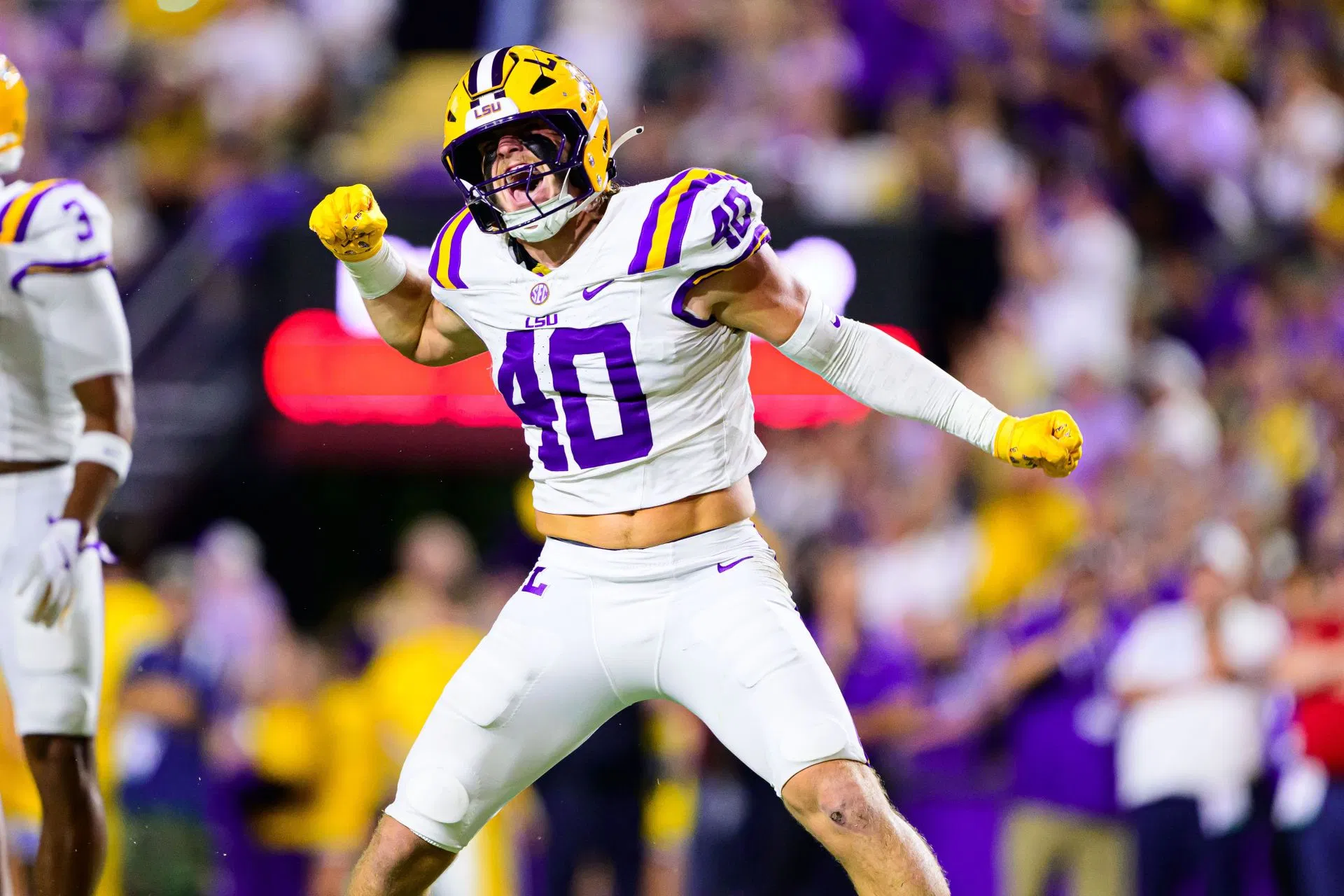 Whit Weeks injury update: Latest news on star LSU linebacker ahead of Alabama face off in Week 11