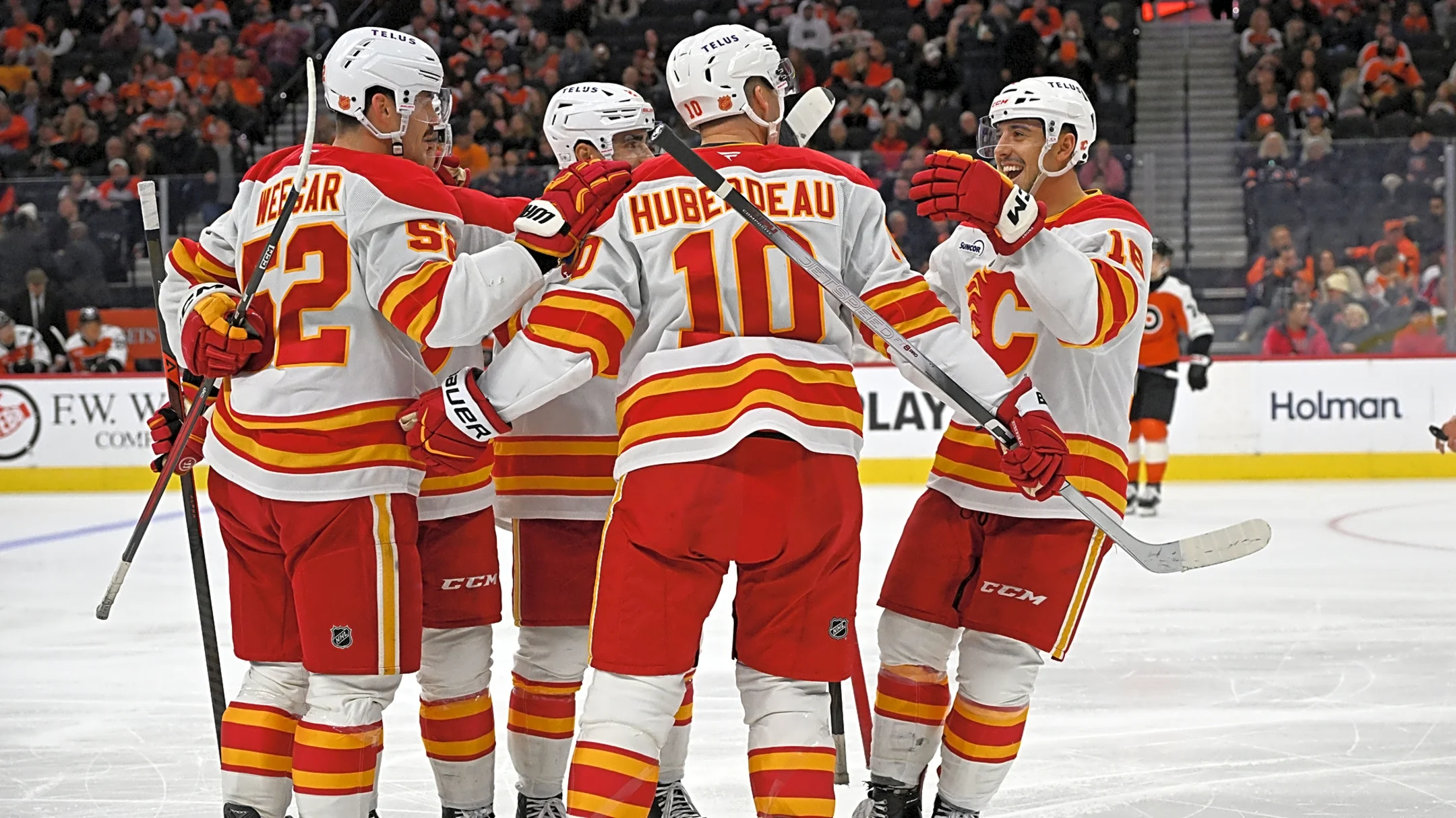 The Calgary Flames would make a huge mistake by not trading their veterans this season