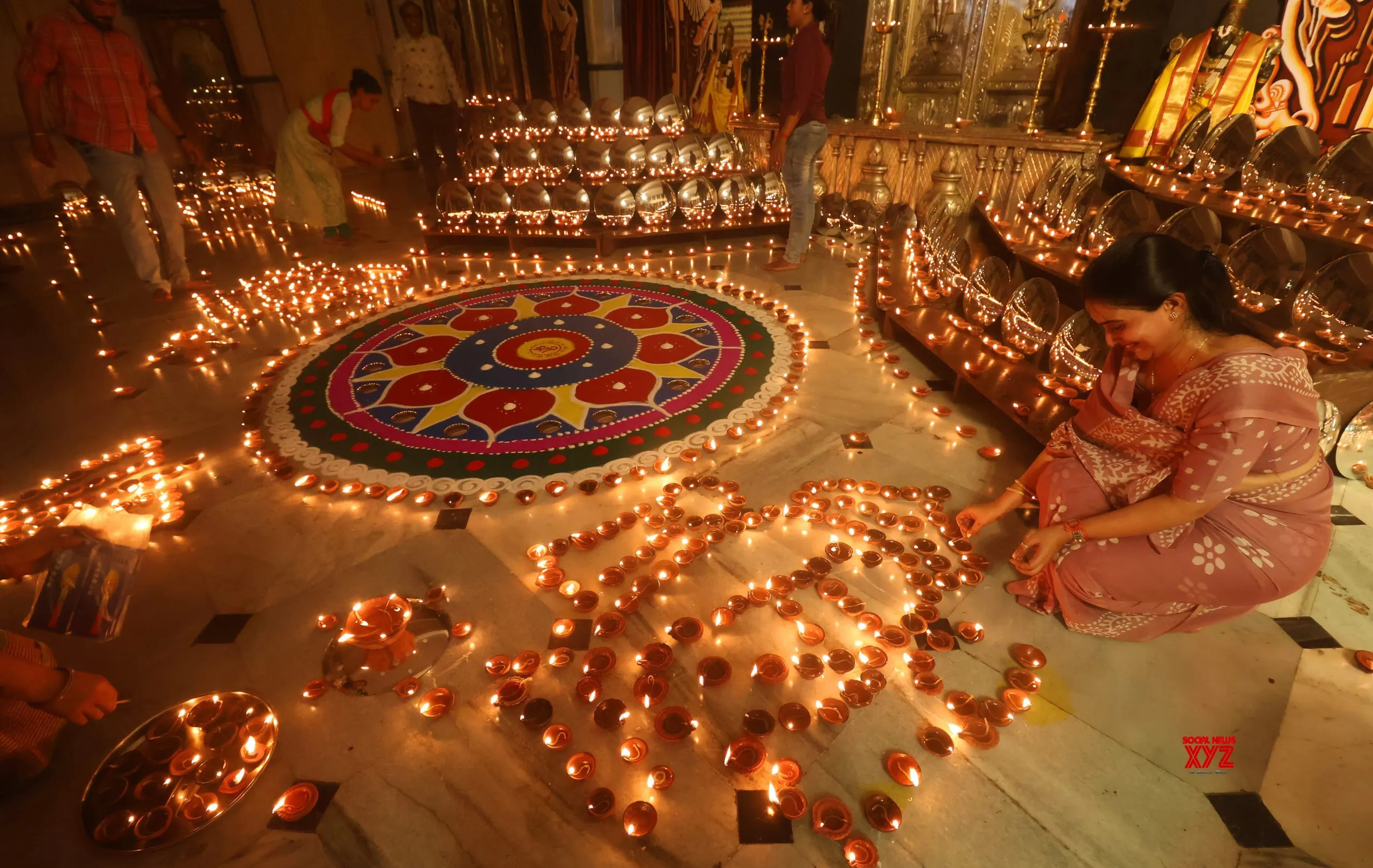 Indore: Kartik Purnima at Venkatesh Temple – #Gallery