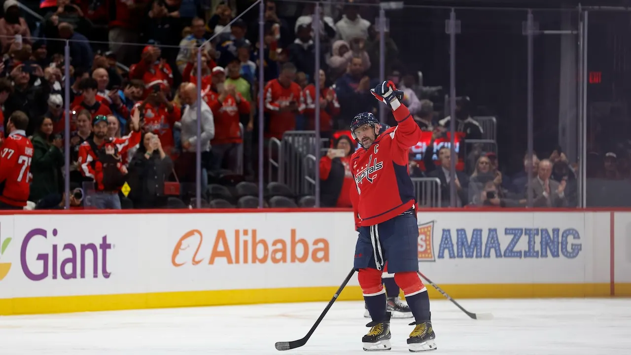 Alex Ovechkin becomes first NHL player to score 900 goals in league history