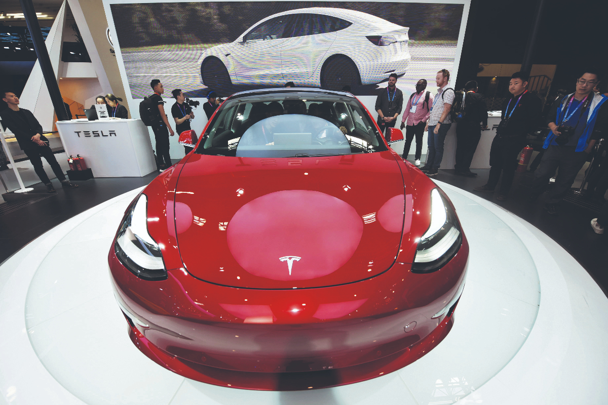 Labour to spend £10m on tackling EV charging blackspots