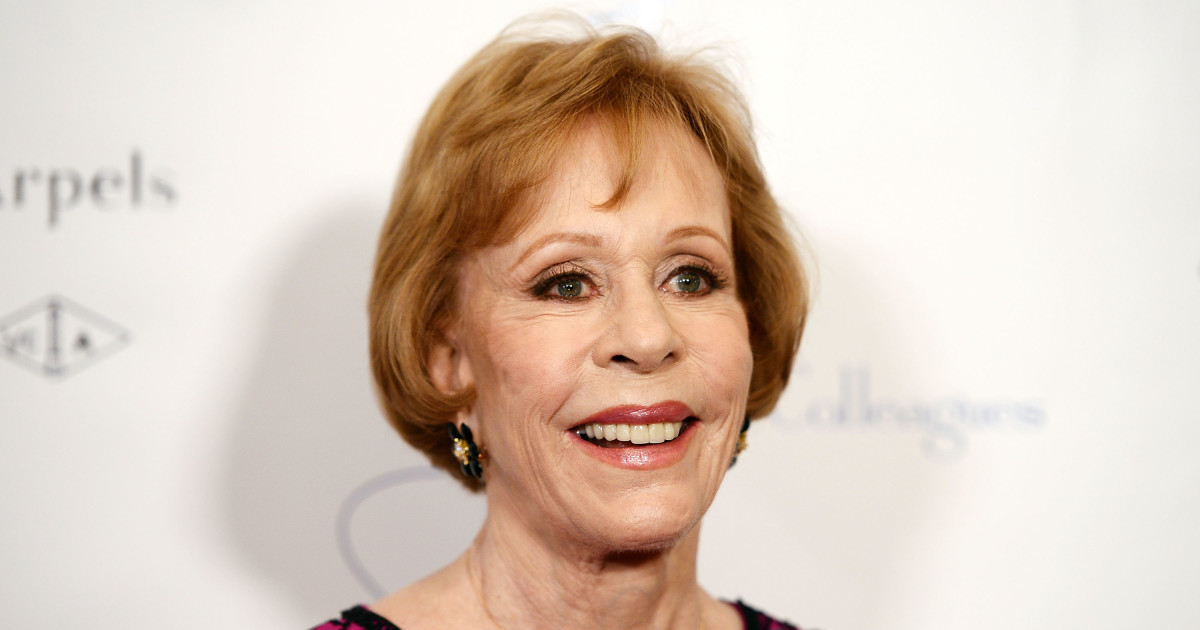 Carol Burnett, 92, Is Radiant During Premiere Appearance