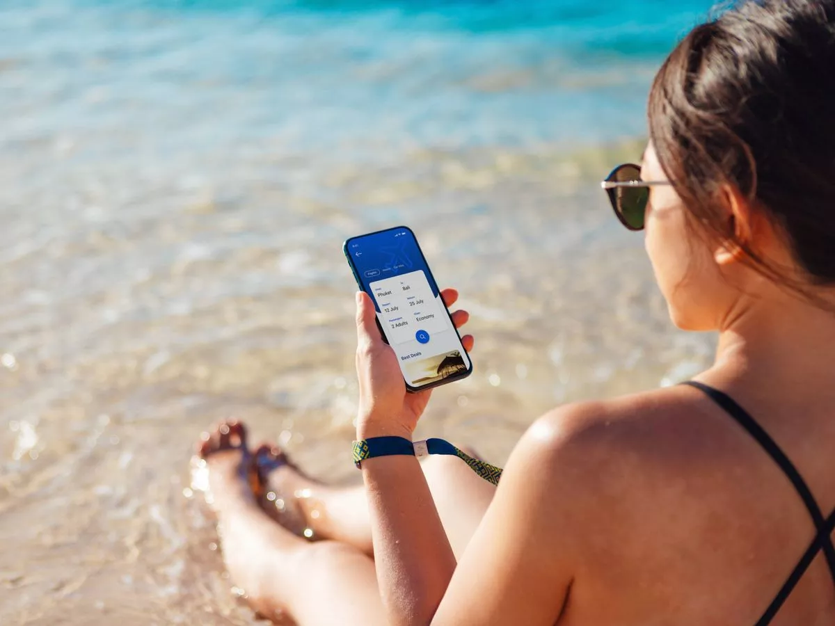 I'm a travel expert - do one thing now before Black Friday to get the best holiday deals