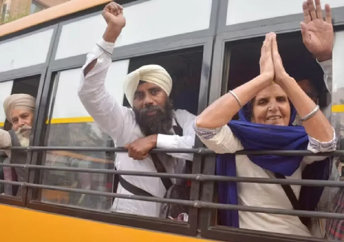 Pakistani officials bar Hindu family from joining Sikh jatha