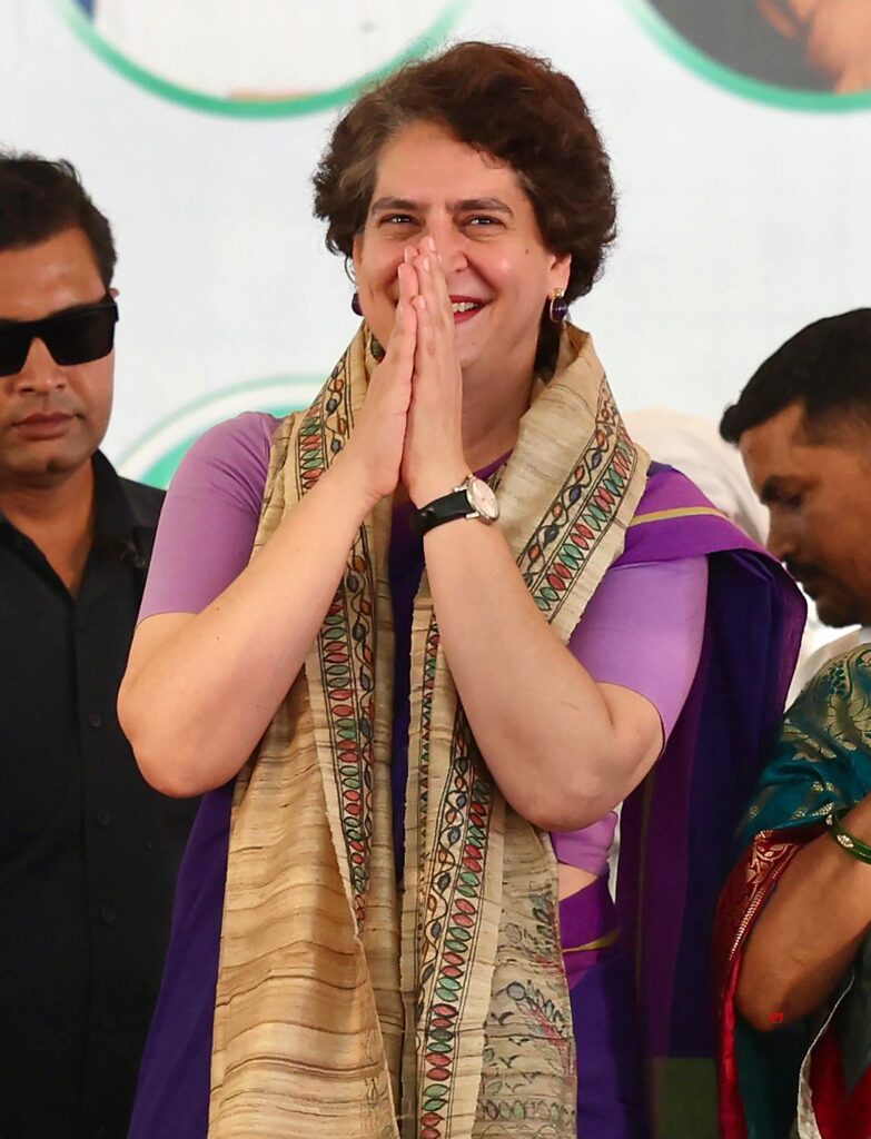 East Champaran: Priyanka Gandhi at Rally in Govindganj #Gallery