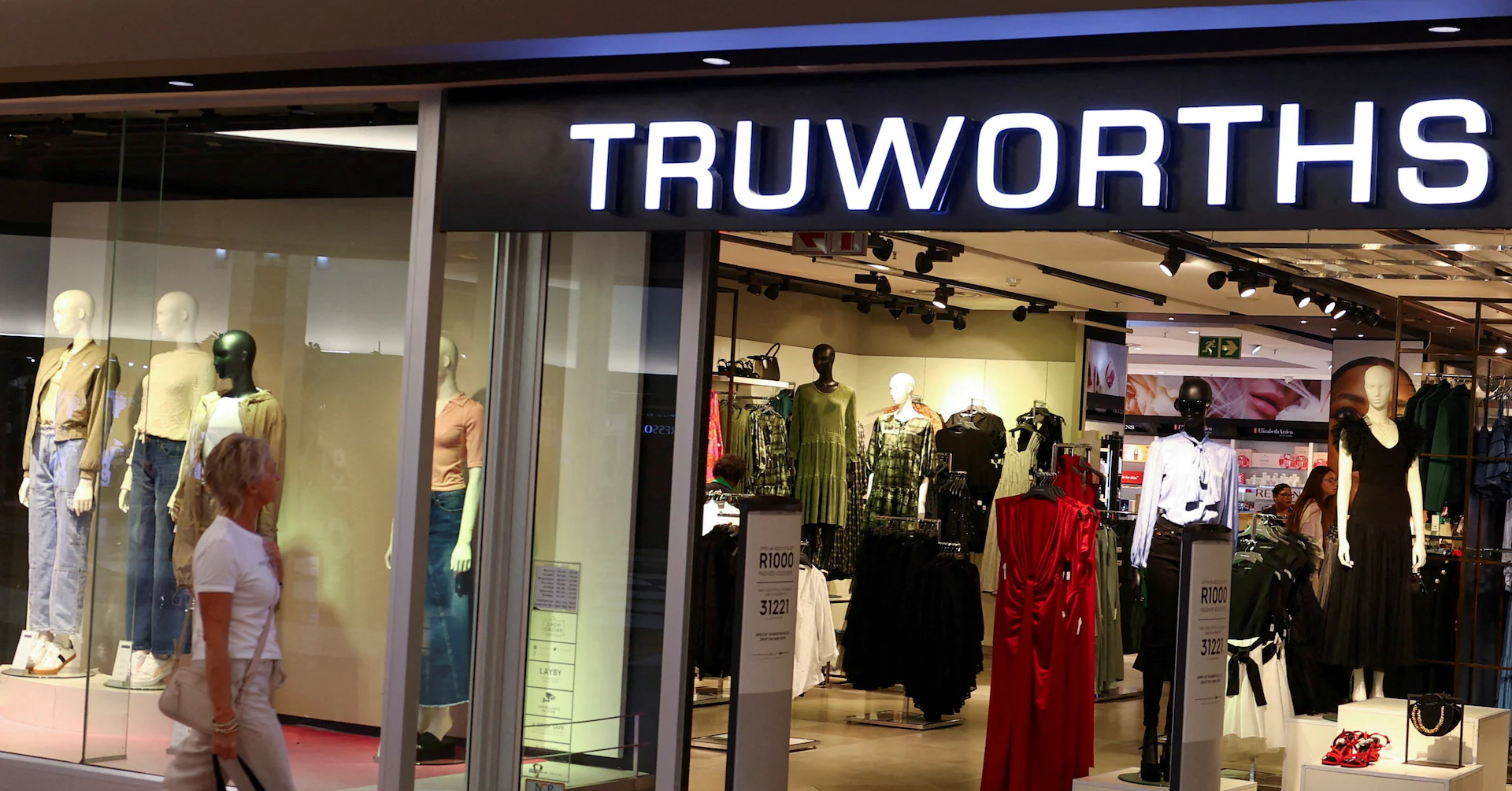 Fashion retailer Truworths' sales flat as Africa business struggles to grow