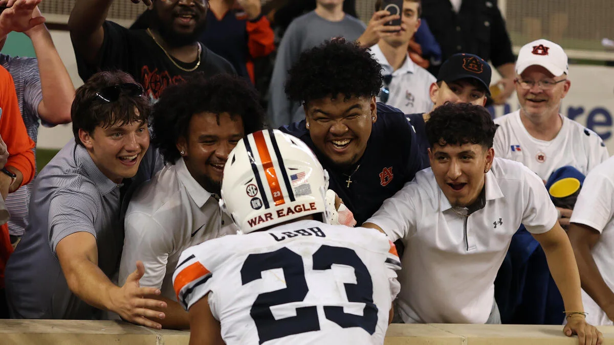 The Auburn coaching search should be simple: Follow your own creed