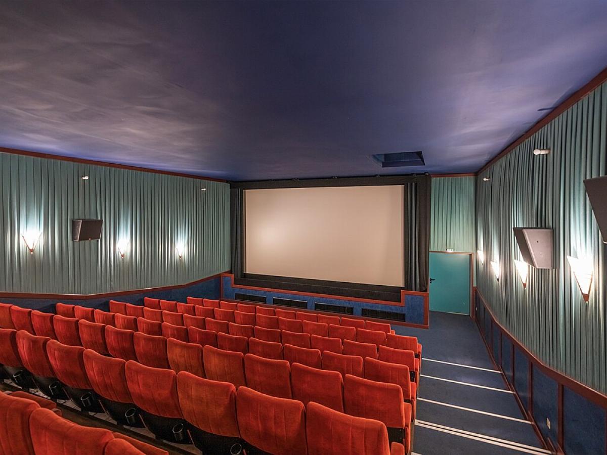 Over 30 People, Including Children, Suffer Eye Burns in Russian Cinema Incident