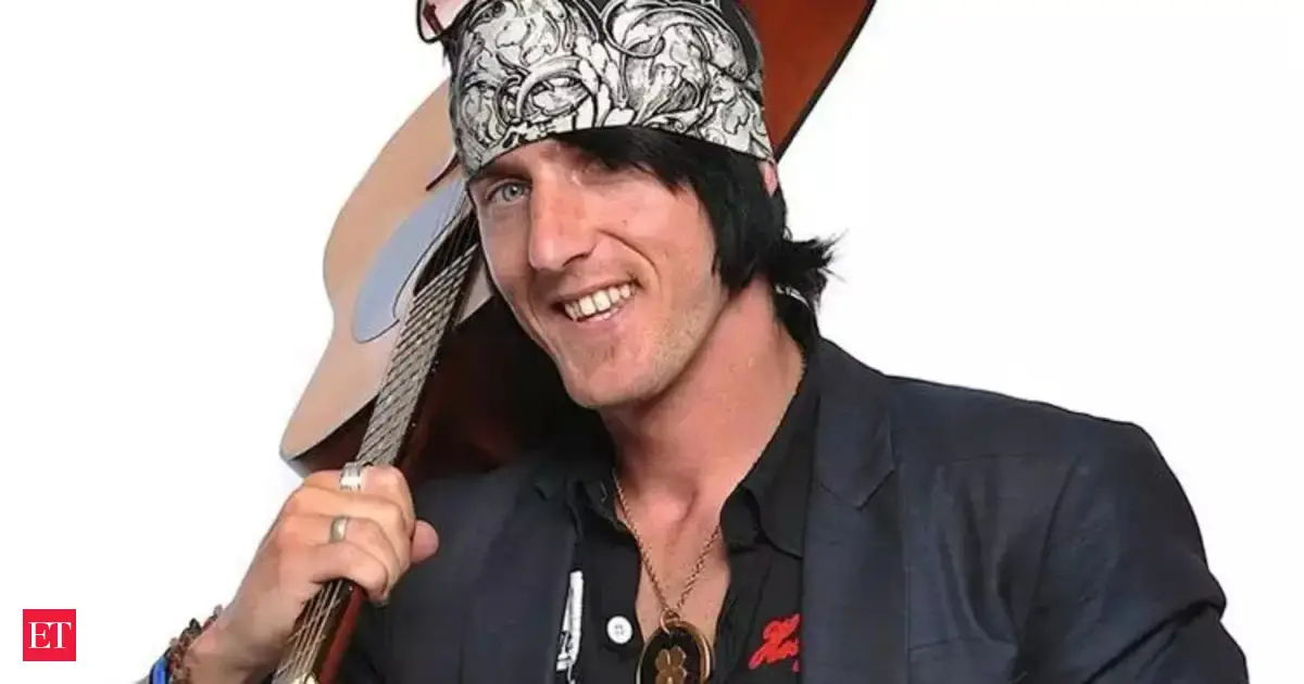 Former American Idol contestant Randy Madden arrested on multiple felony charges for alleged sex with minor