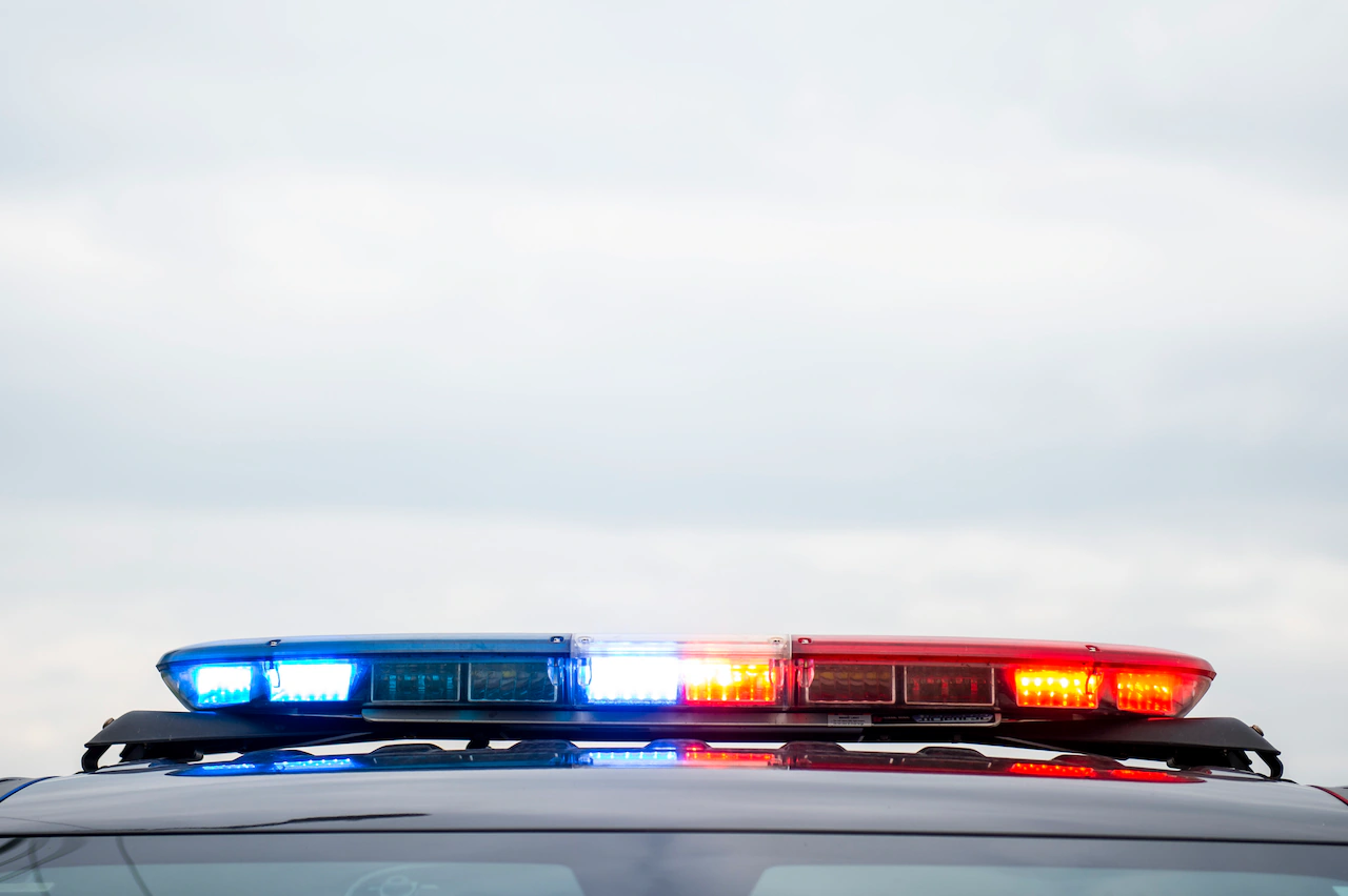 Suspect shot by deputy after shooting at Lapeer County business, police say