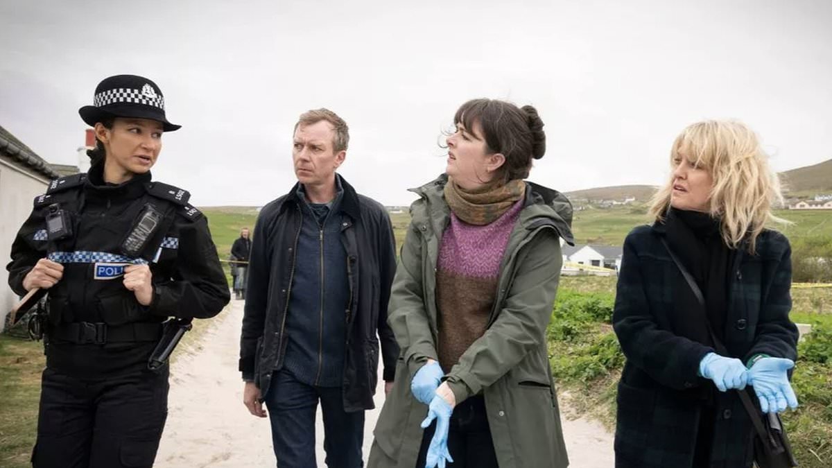 Shetland fans completely distracted by 'dumb' blunder just minutes in BBC drama's long-awaited return