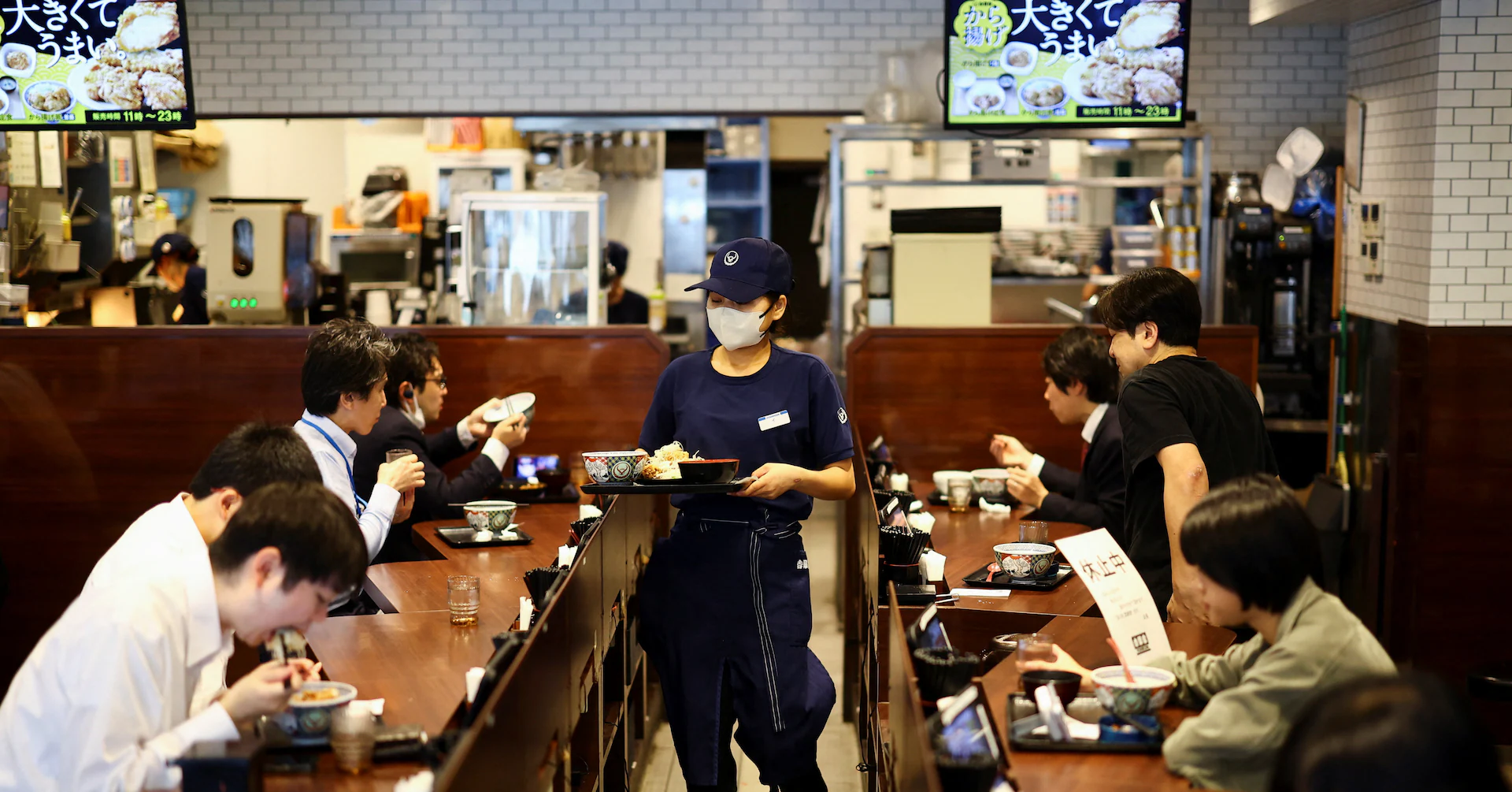 Japan's services sector extends growth in October despite demand slowdown, PMI shows