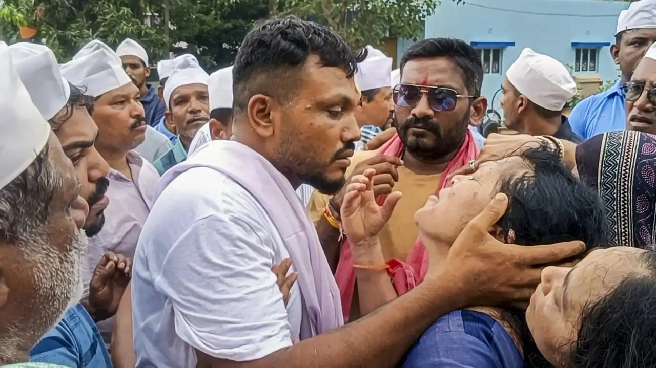 Air India Crash Sole Survivor Says He's 'Lucky to Be Alive' but Haunted by Grief