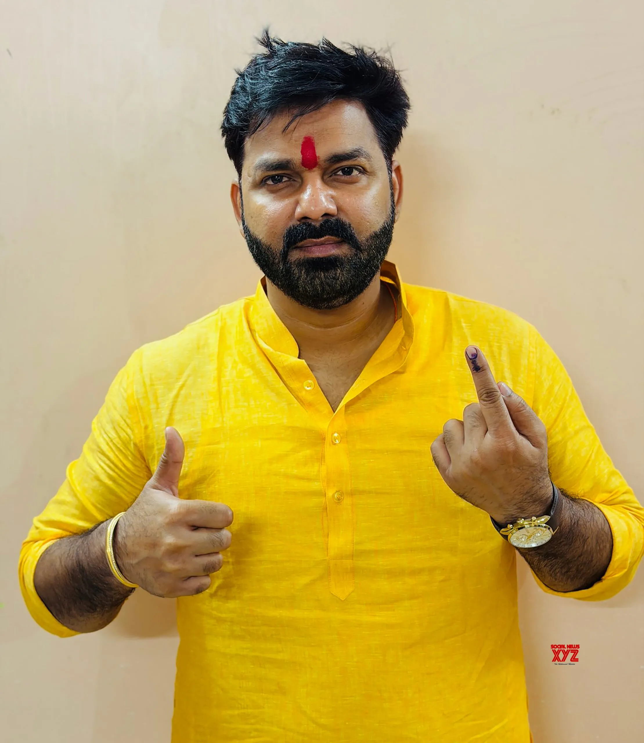 Bhojpur: Pawan Singh Casts Vote #Gallery