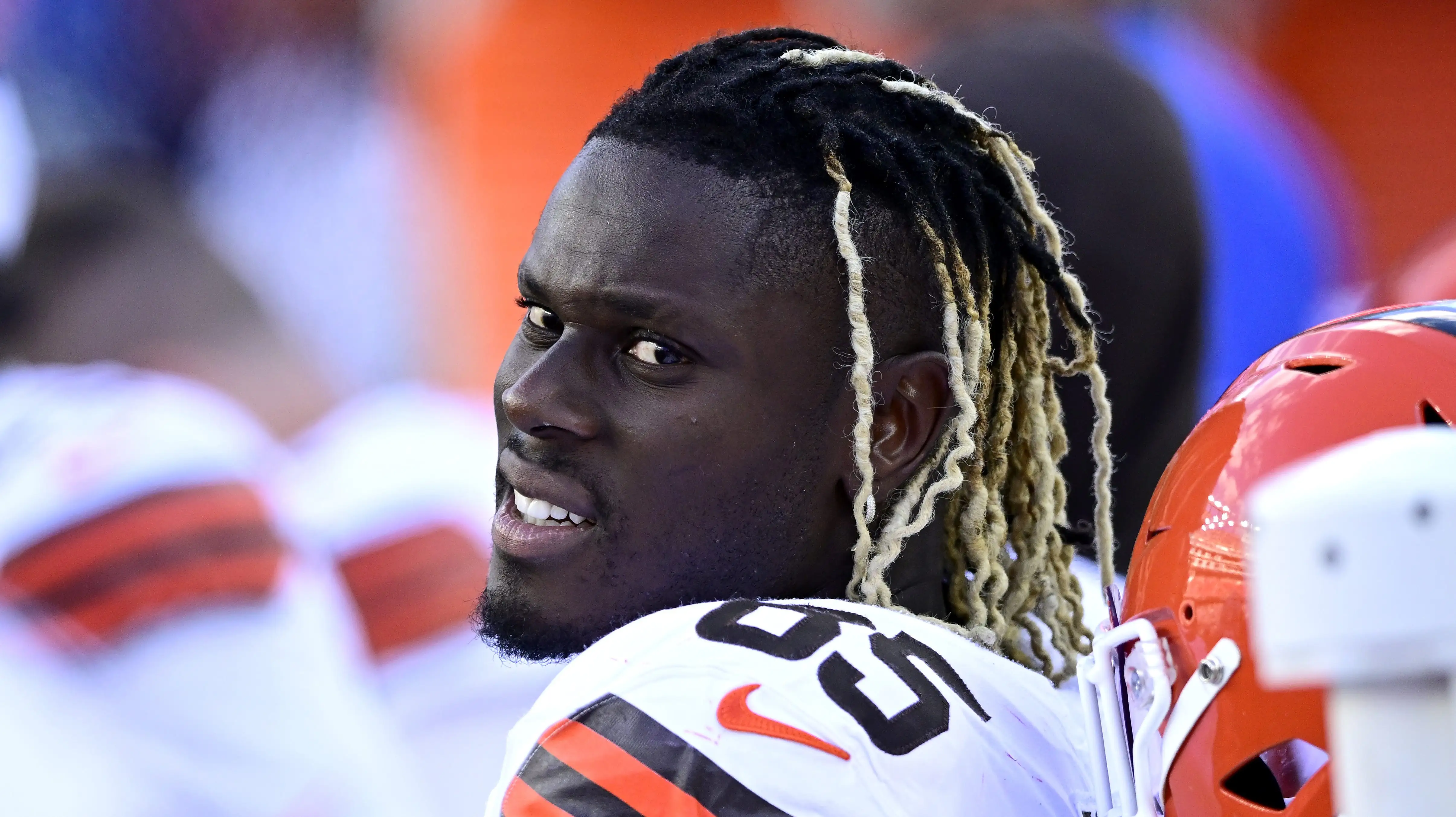 Browns TE David Njoku Sends Message to Front Office After Trade Decision