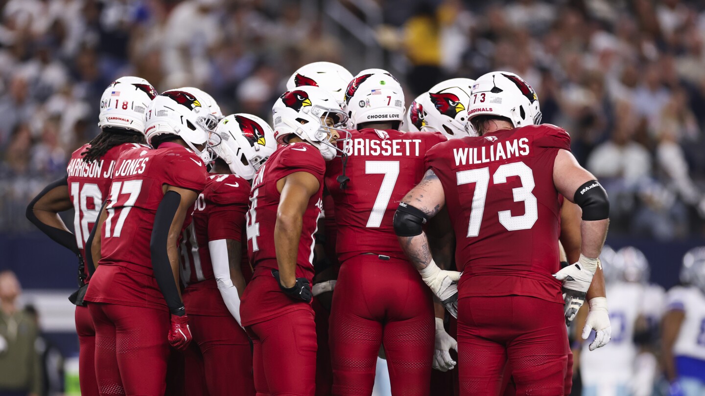 Cardinals tiptoe through quarterback minefield