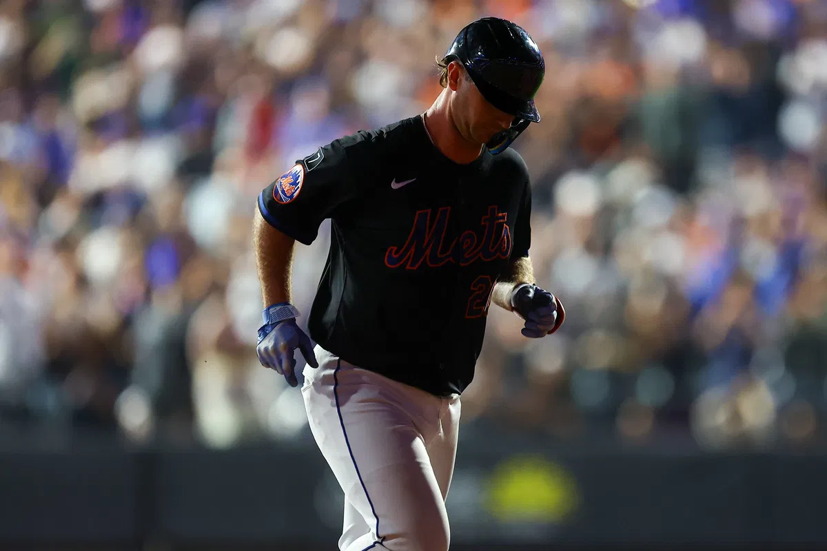 David Stearns Urged to Sacrifice $147M Star in Bold Fix for Mets’ Glaring Weakness