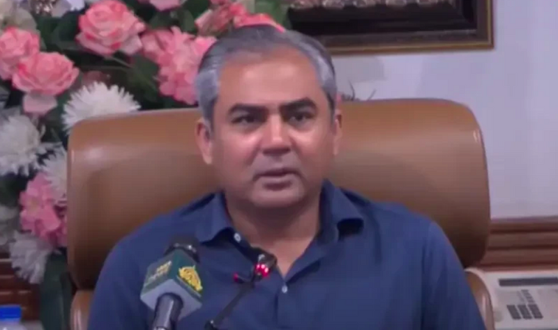 NADRA centres: Naqvi asks officials to ensure efficient service delivery